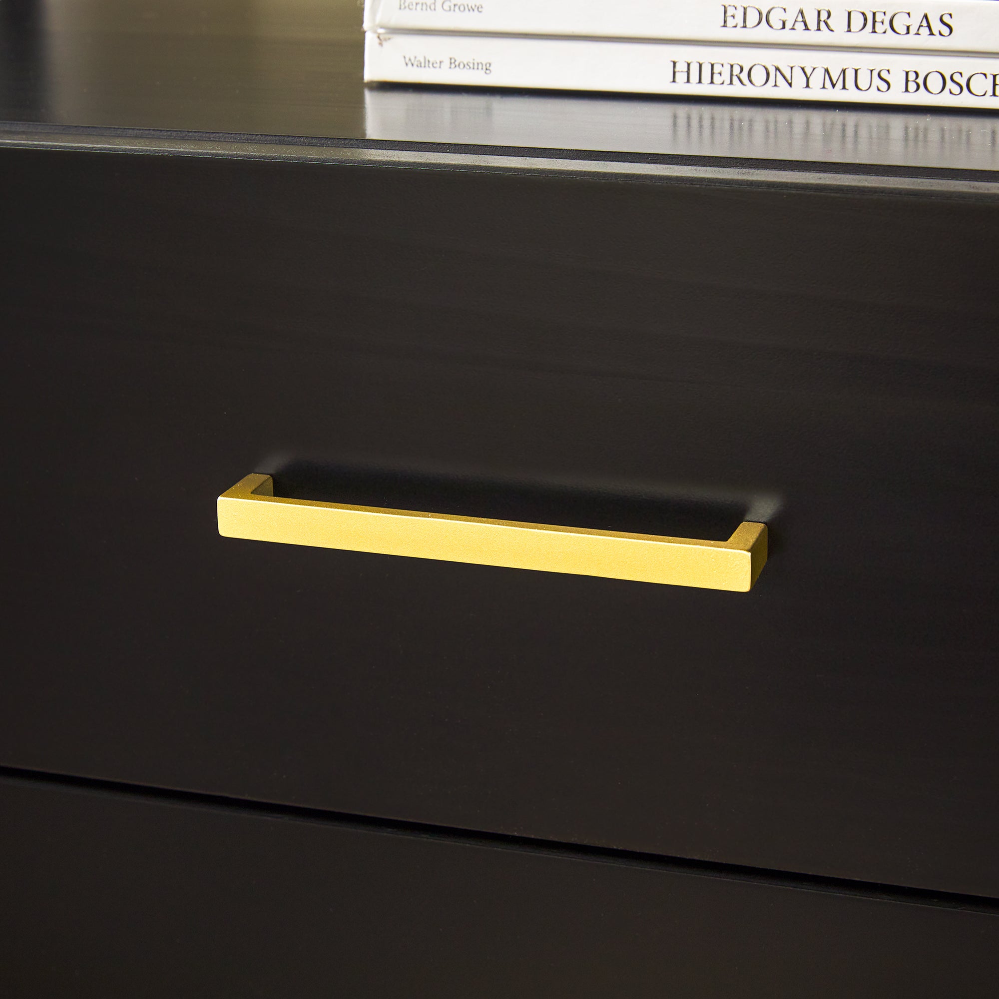 WEISL026D4BL1_ALL_US_DTL_04