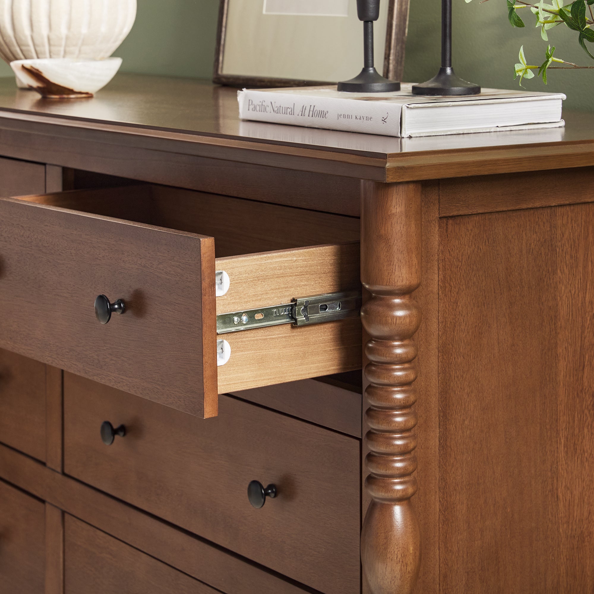 WEVIV026D2BR1_ALL_US_LS_DTL_03_1693e116-d9a7-401c-bd14-0967fe55bbb7